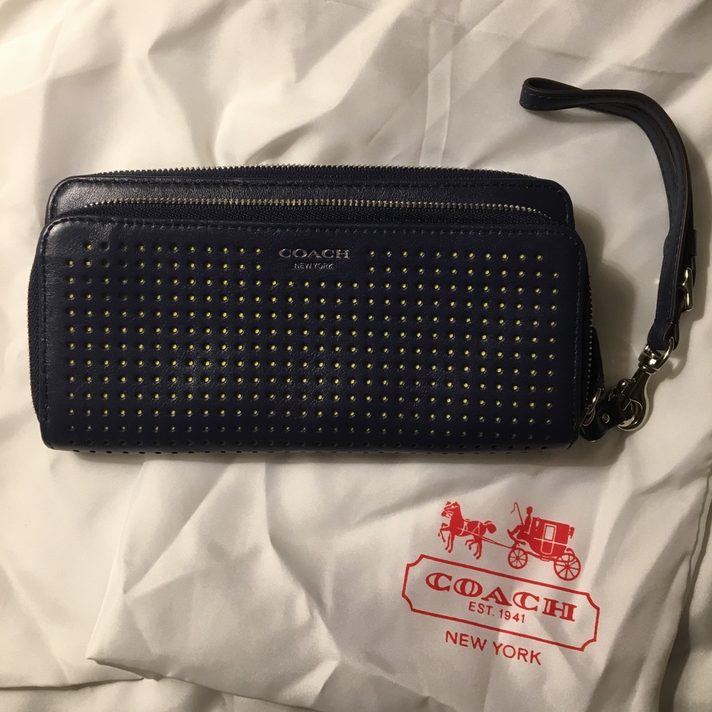 Brand New Coach Large Wallet with Wrist Strap